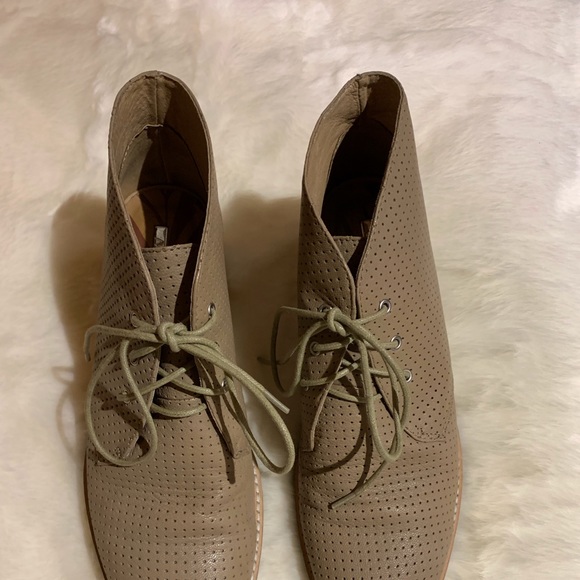 Matiko Leather Perforated Wedge lace up bo… - Picture 2 of 7